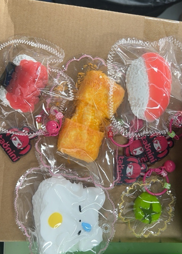 サーモン寿司（すし）,とろとろ揚げ餅（あげもち）,キャビア寿司,眠たねネズミ,グリーンプチトマト