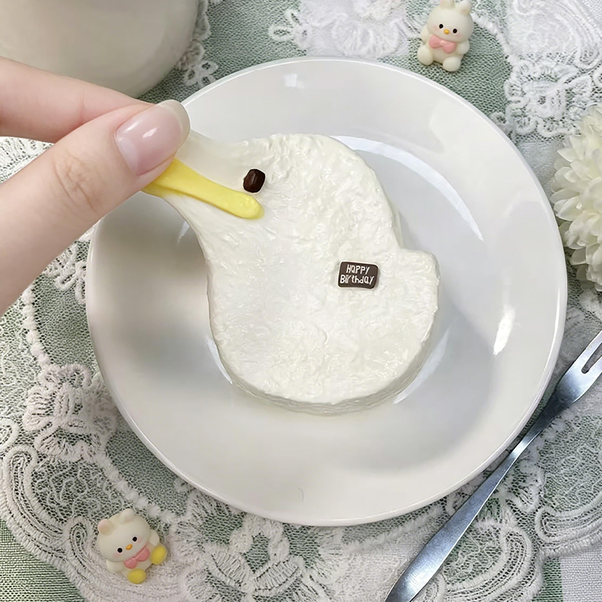 3 個ご購入につき 1 個進呈taonini かわいいアヒル  泥感　手作り無毒 食品級シリコン スクイーズゆっくりとした反動でストレス解消になるおもちゃ