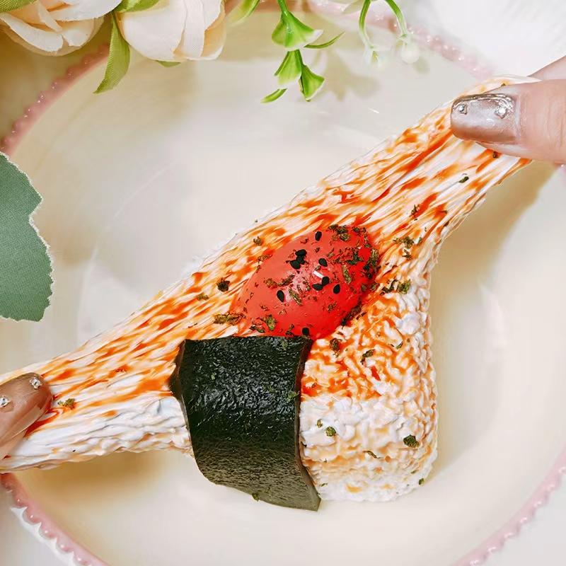 3 個ご購入で 1 個無料taonini  黄身のおにぎりです 泥感じ　手作り無毒 食品級シリコン スクイーズ