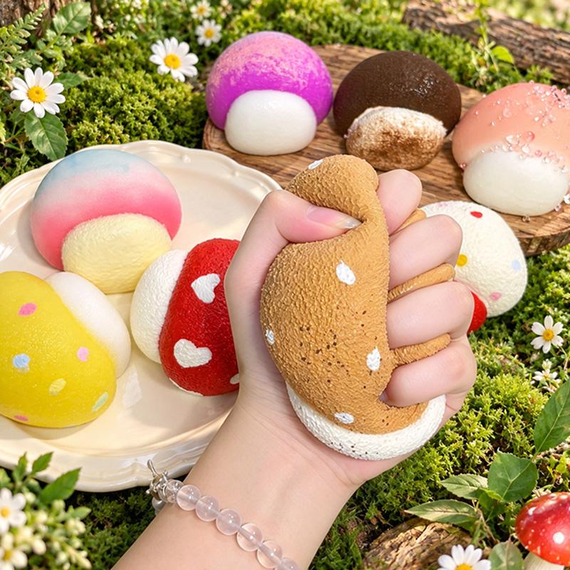小さなキノコシリーズtaonini  泥感　手作り無毒 食品級シリコン スクイーズゆっくりとした反動でストレス解消になるおもちゃ
