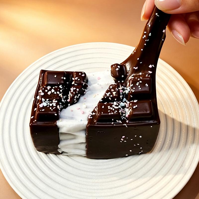 3 個ご購入につき 1 個進呈「チョコレート入りマシュマロ 」　taonini チョコレート入りマシュマロ 泥感　手作り無毒 食品級シリコン スクイーズ 伸張玩具 スクイーズ ゆっくりとした反動でストレス解消になるおもちゃ