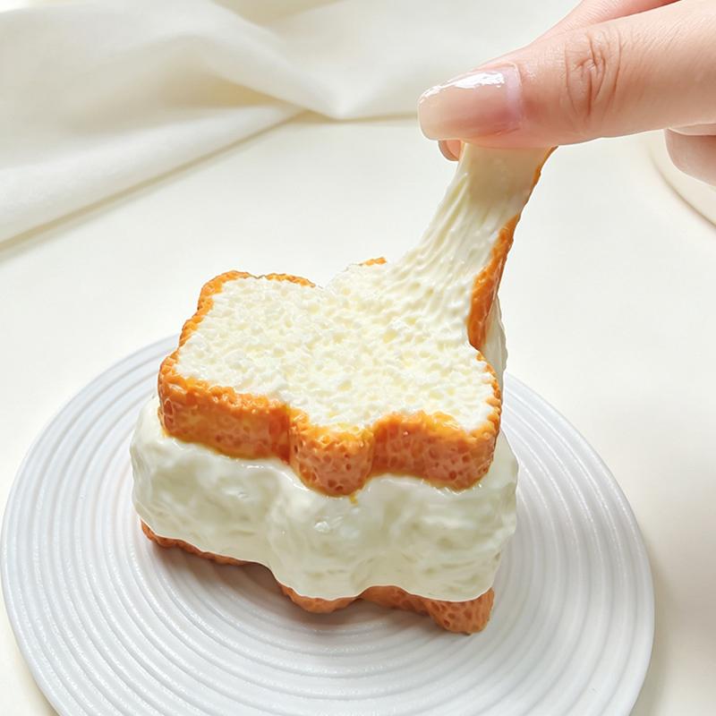 クマ三重のトーストパン taonini  クマ三重のトーストパン 大 泥感　手作り無毒 食品級シリコン スクイーズ ゆっくりとした反動でストレス解消になるおもちゃ