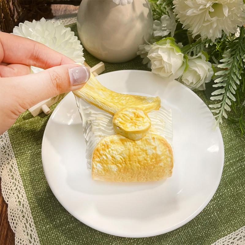 バナナクリームの雲 taonini  クリームの感触　手作り無毒 食品級シリコン スクイーズ ゆっくりとした反動でストレス解消になるおもちゃ
